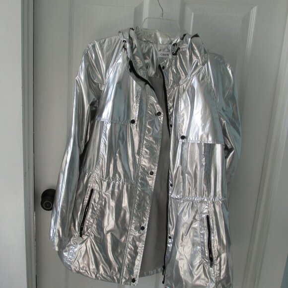 Calvin Klein reflective raincoat - Picture 1 of 5
